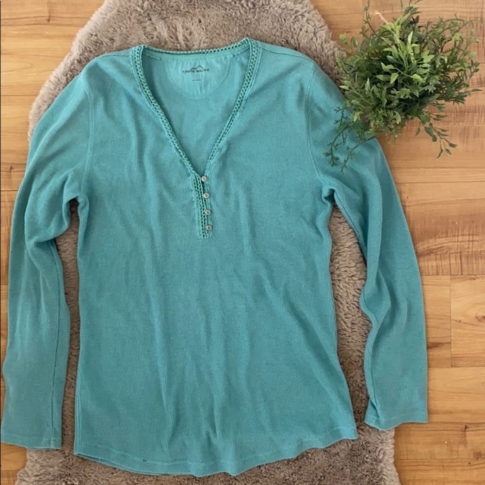 ‼️ Eddie Bauer Blue Long Sleeve Top ‼️